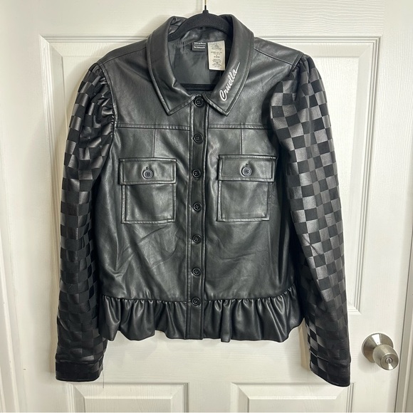 Disney Her Universe Cruella Live Action Faux Leather Jacket - Picture 4 of 7